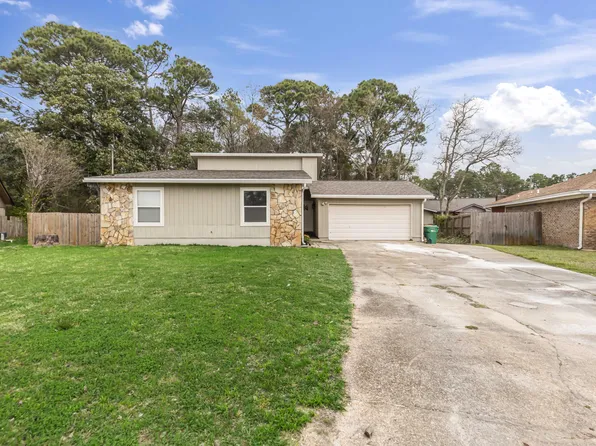 231 Seville Cir, Mary Esther, FL 32569