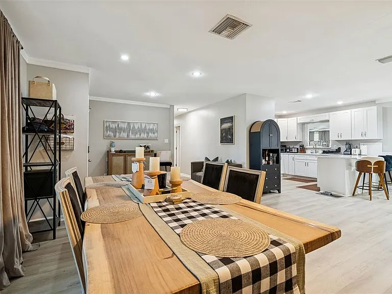 2302 S Arrawana Ave — Photo 11