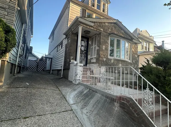 7332 53rd Road, Maspeth, NY 11378