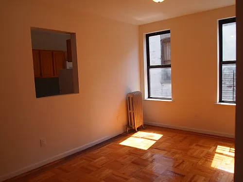 72 Seaman Ave Photo 1