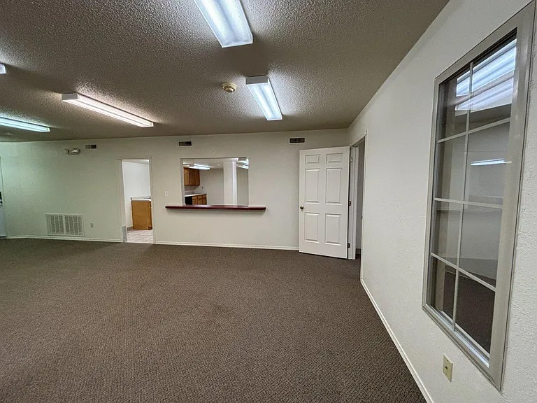 Highland Apartments — Photo 34