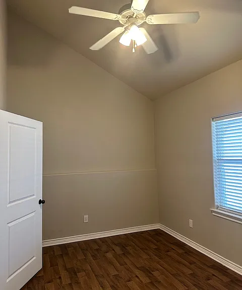 5914 Gholson Rd — Photo 6