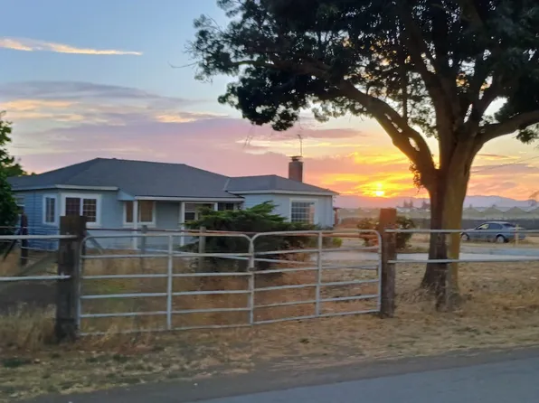 7305 Furlong Ave, Gilroy, CA 95020