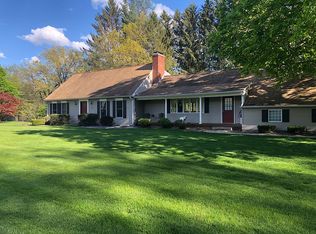 46 Decorie Dr, Wilbraham, MA 01095