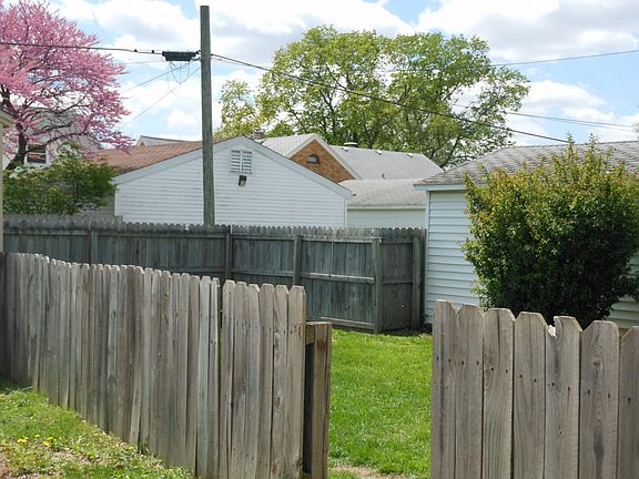 4th image of 710 W Forrest Hill Ave