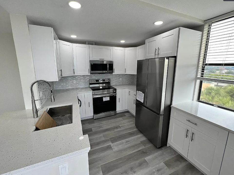 1st image of 600 Egret Cir APT 7505
