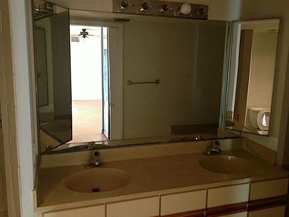 5th image of 8325 N Coral Cir