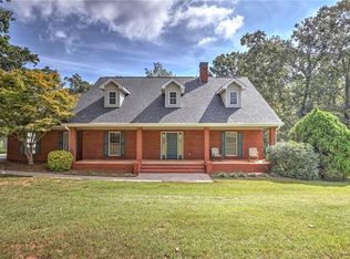 4131 Pine Vale Rd, Gainesville, GA 30507