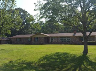 170 Weathers Dr, Lagrange, GA 30240