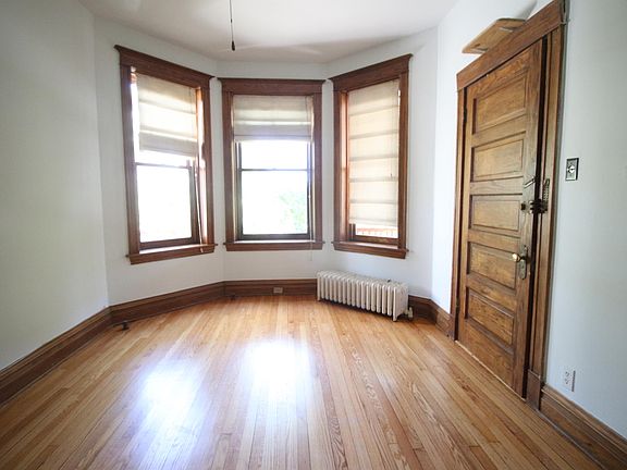 2nd image of 3108 N Southport Ave Floor 1