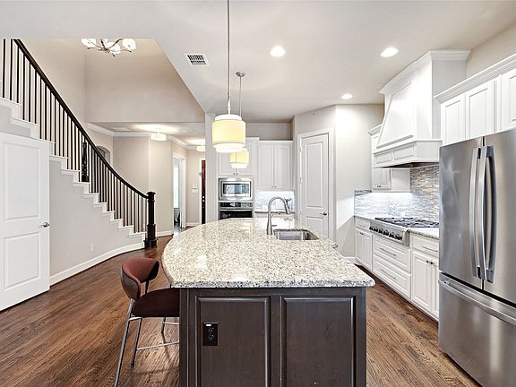 5th image of 428 King Galloway Dr