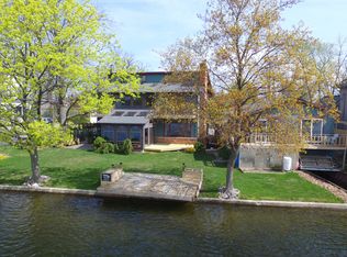 111 Park Island Dr, Lake Orion, MI 48362
