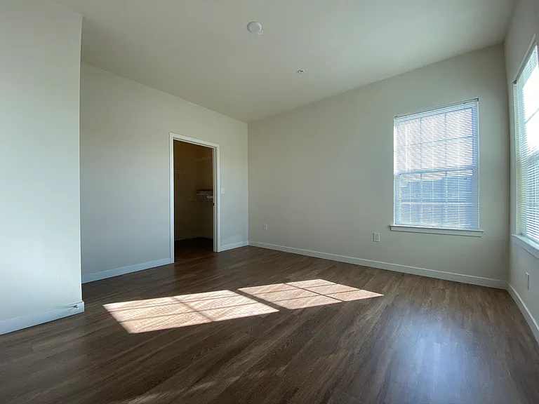 Aventura at Maryland Oaks — Photo 52