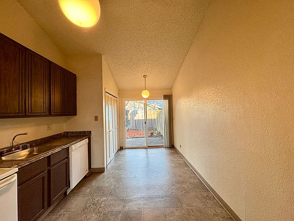 3rd image of 9409-9411 Maria Way