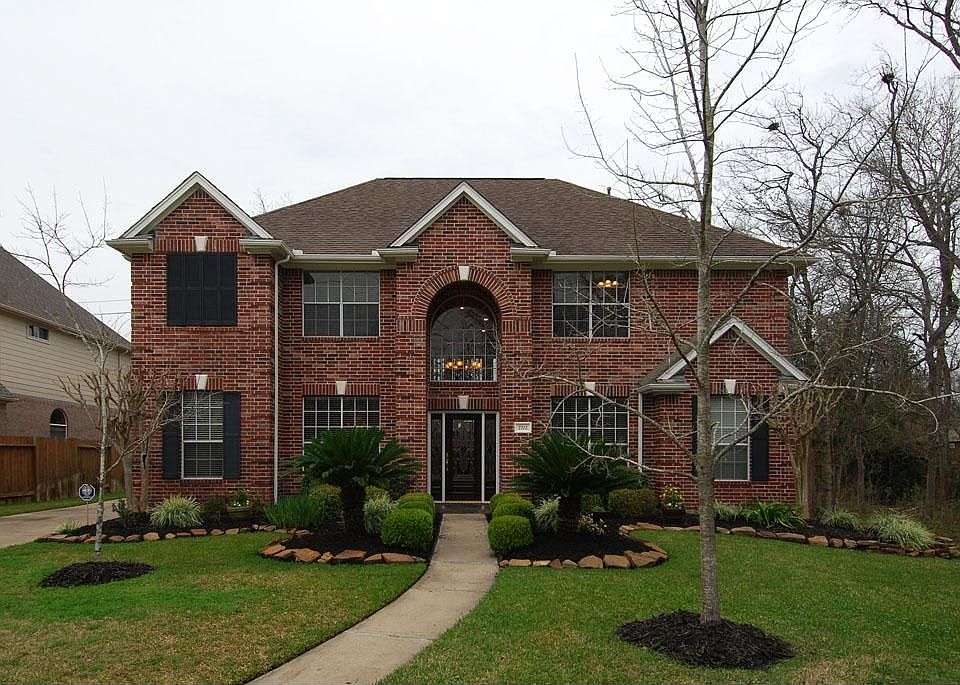 1st image of 2702 Plantation Wood Ln