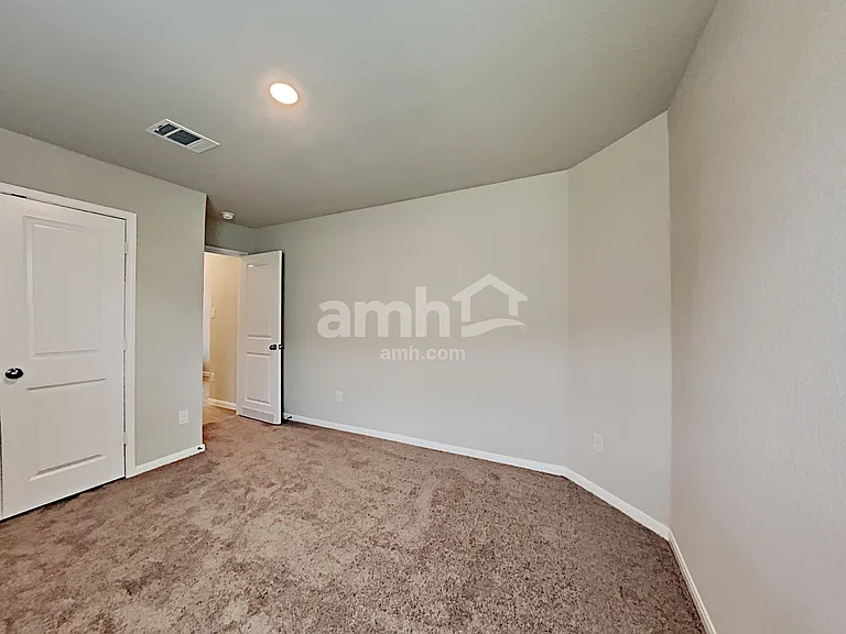 2709 Iberia Ct — Photo 13