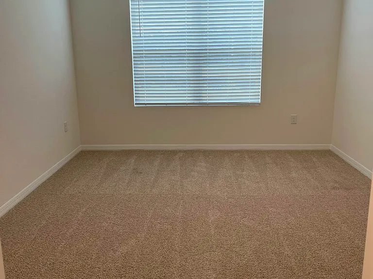 3204 Silas Dr — Photo 3