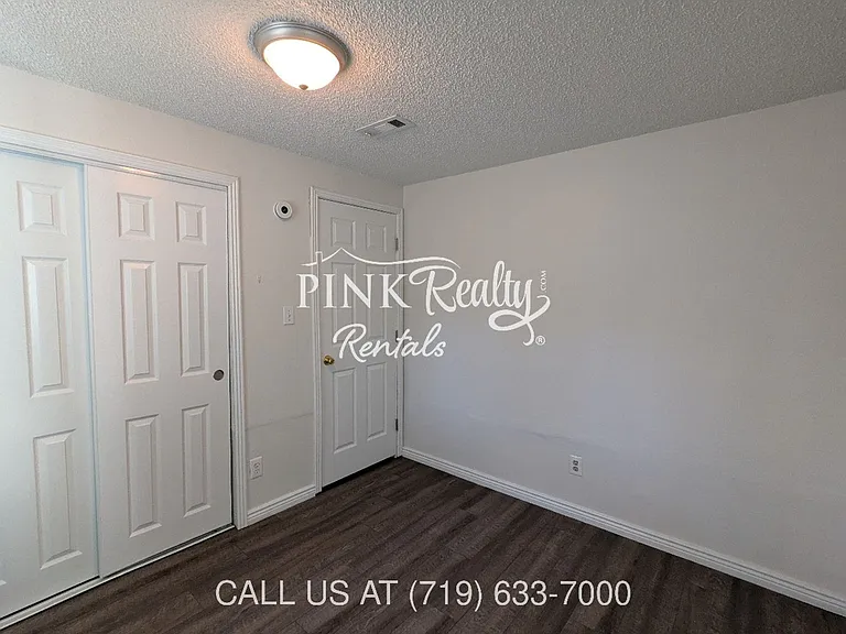 4026 Shelley Ave — Photo 12