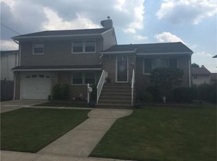 119 Markowitz St, Carteret, NJ 07008