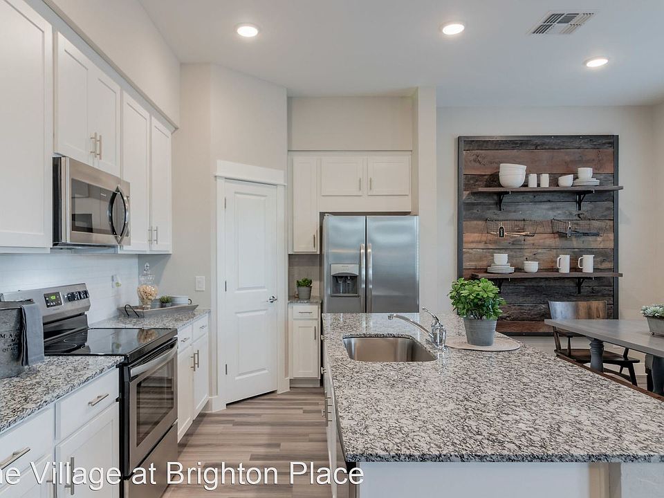 1st image of 955 N Jackson St #3
