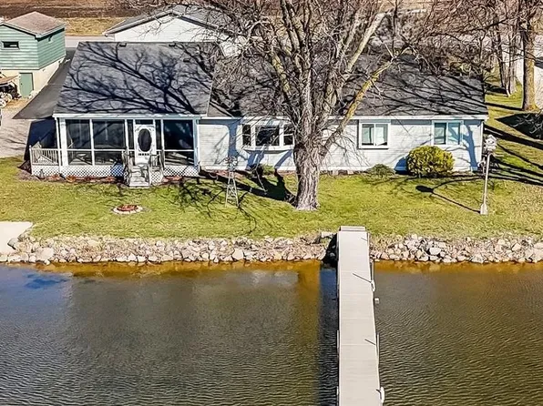 1311 N Shore Dr, Waverly, MN 55390