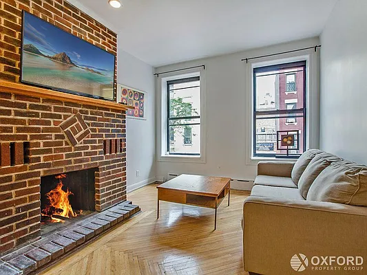 Rented by Oxford Property Group | media 14