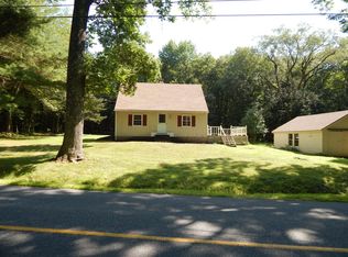 45 Shutesbury Rd, Pelham, MA 01002