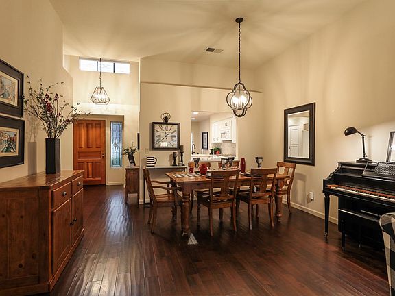 5th image of 7555 Morevern Cir