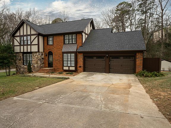 3rd image of 1828 Mountain Bay Dr