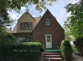 552 20th St, Niagara Falls, NY 14301