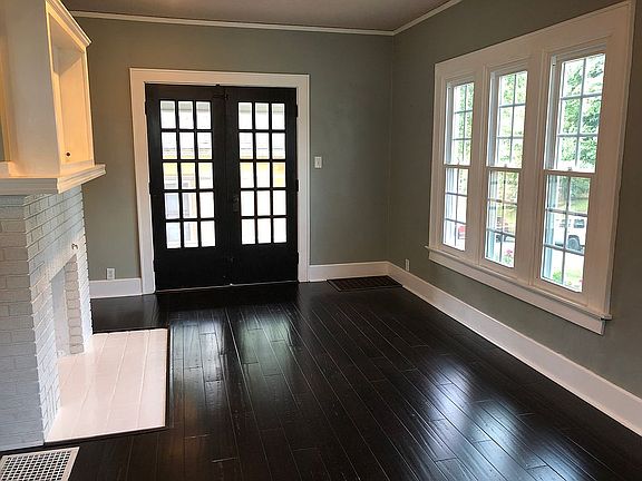 Plenty of natural light!