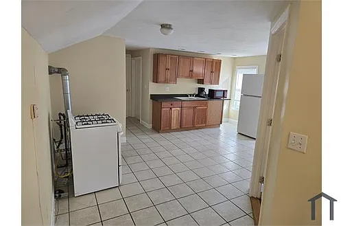 27 Shelby St Photo 1
