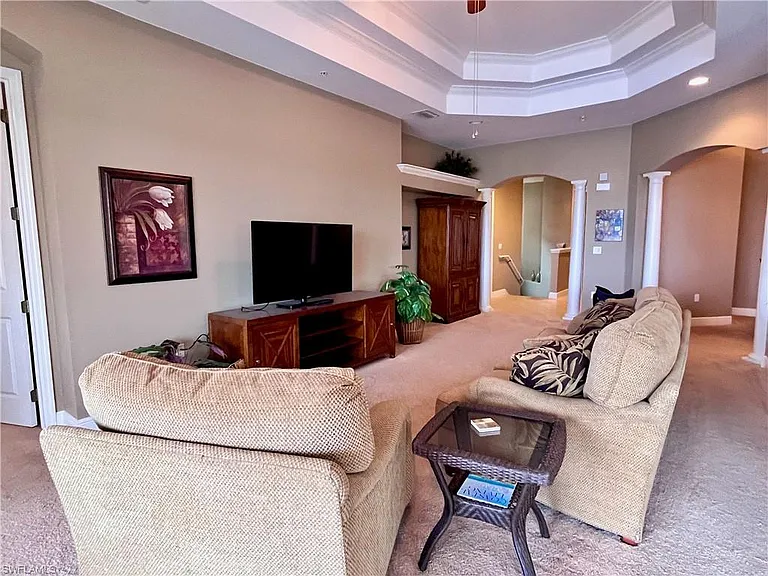 190 Shadroe Cove Cir #703 — Photo 7
