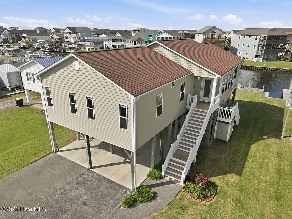 1st image of 3055 3rd Street