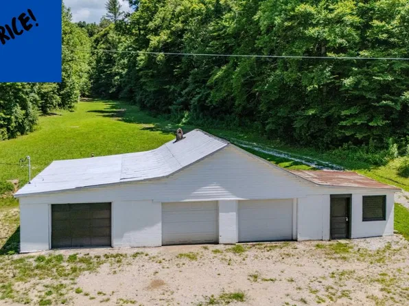 7466 Hawkins Branch Rd, Frenchburg, KY 40322