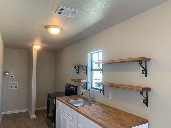 2nd image of 742 Sterling St