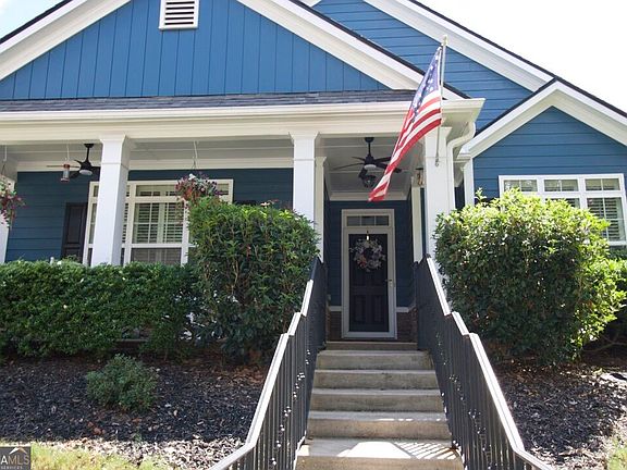 3rd image of 38 Tapestry Ln