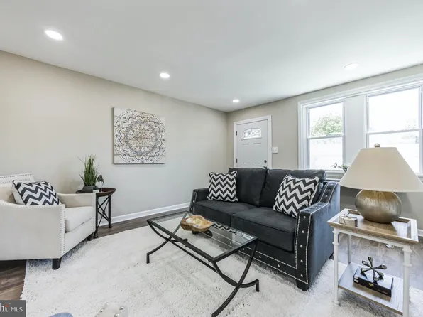 4140 Claridge St, Philadelphia, PA 19124