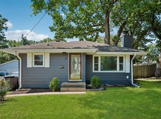 3 E Bell Ave, Des Moines, IA 50315