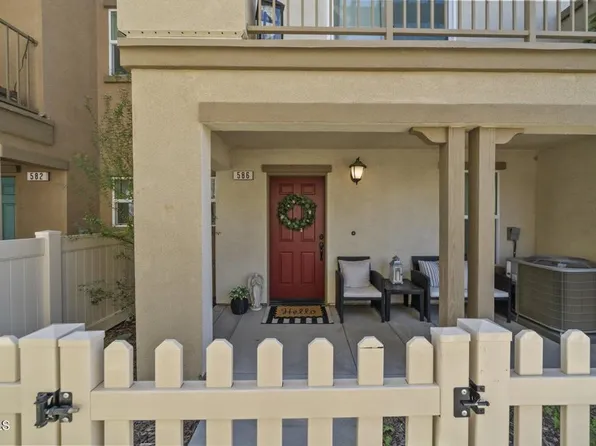 586 Apricot Ln, Fillmore, CA 93015