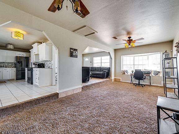 4th image of 1605 Eastover Dr