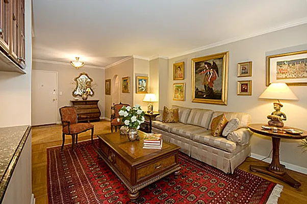 Sold by Three Crown Realty | media 8