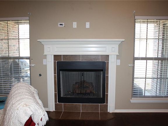 5th image of 702 E Cypress Ct
