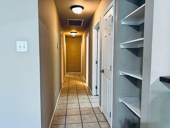 5th image of 3821 Oldenburg Ln