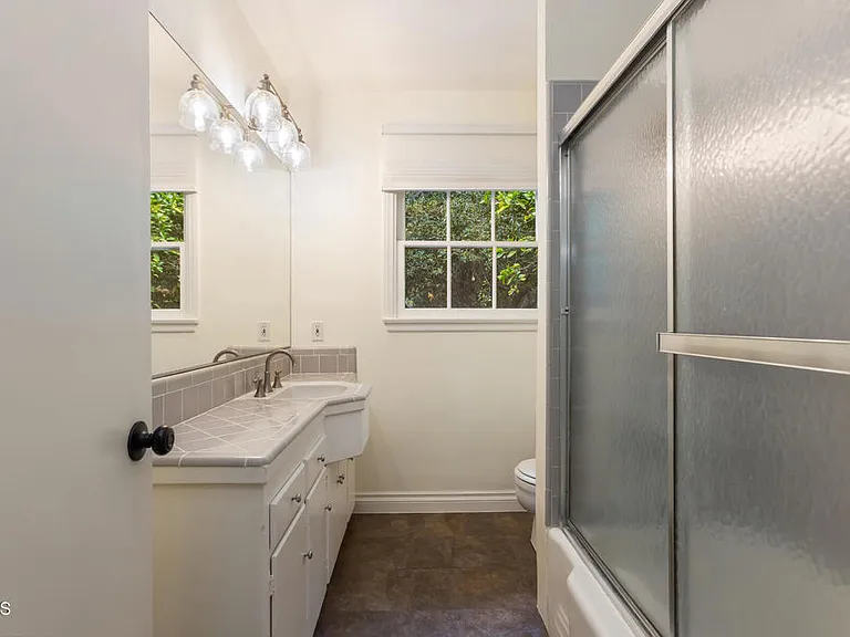 5209 Alta Canyada Rd — Photo 24