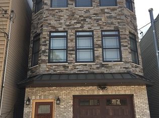 15 Nelson Ave, Jersey City, NJ 07307