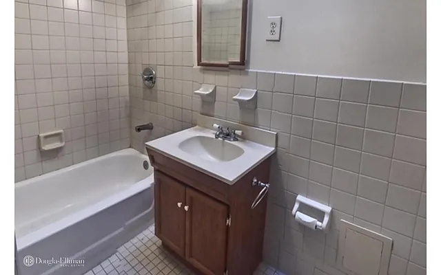 Rented by Douglas Elliman | media 8