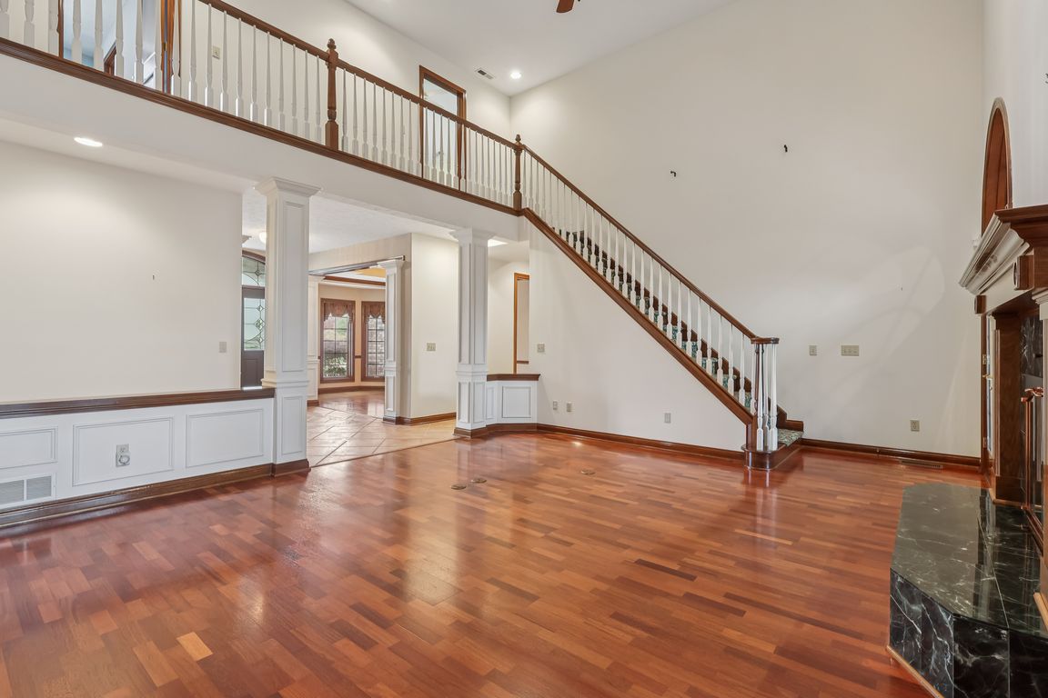 next background image