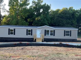 103 Twin Oaks Ct, Iva, SC 29655