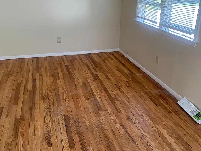 356 E Main St — Photo 14